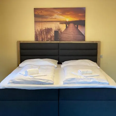 House Auer - By Four Seasons *