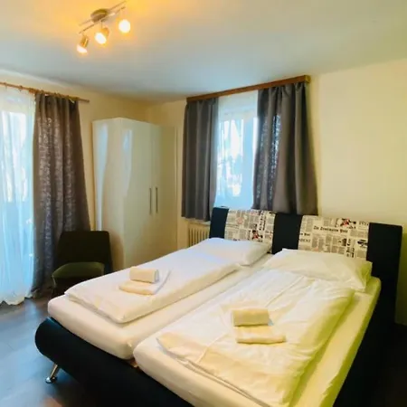 House Auer - By Four Seasons *